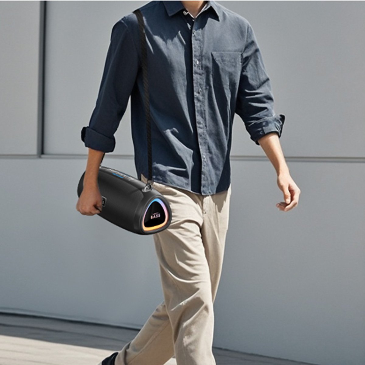 Altavoz Bluetooth portátil Almalux® BASS-13 de 30W con subwoofer y luces LED RGB