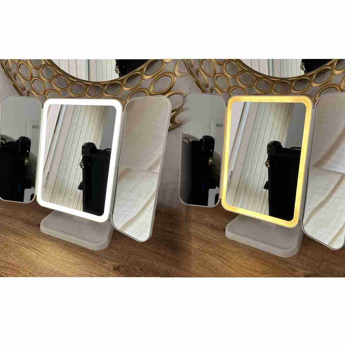 Espejo de Maquillaje Almalux® con Aumento 1X/2X/3X - LED Recargable con 3 Configuraciones de Luz - Triple Pliegue y Pantalla Táctil con Batería y Cable USB Incluido