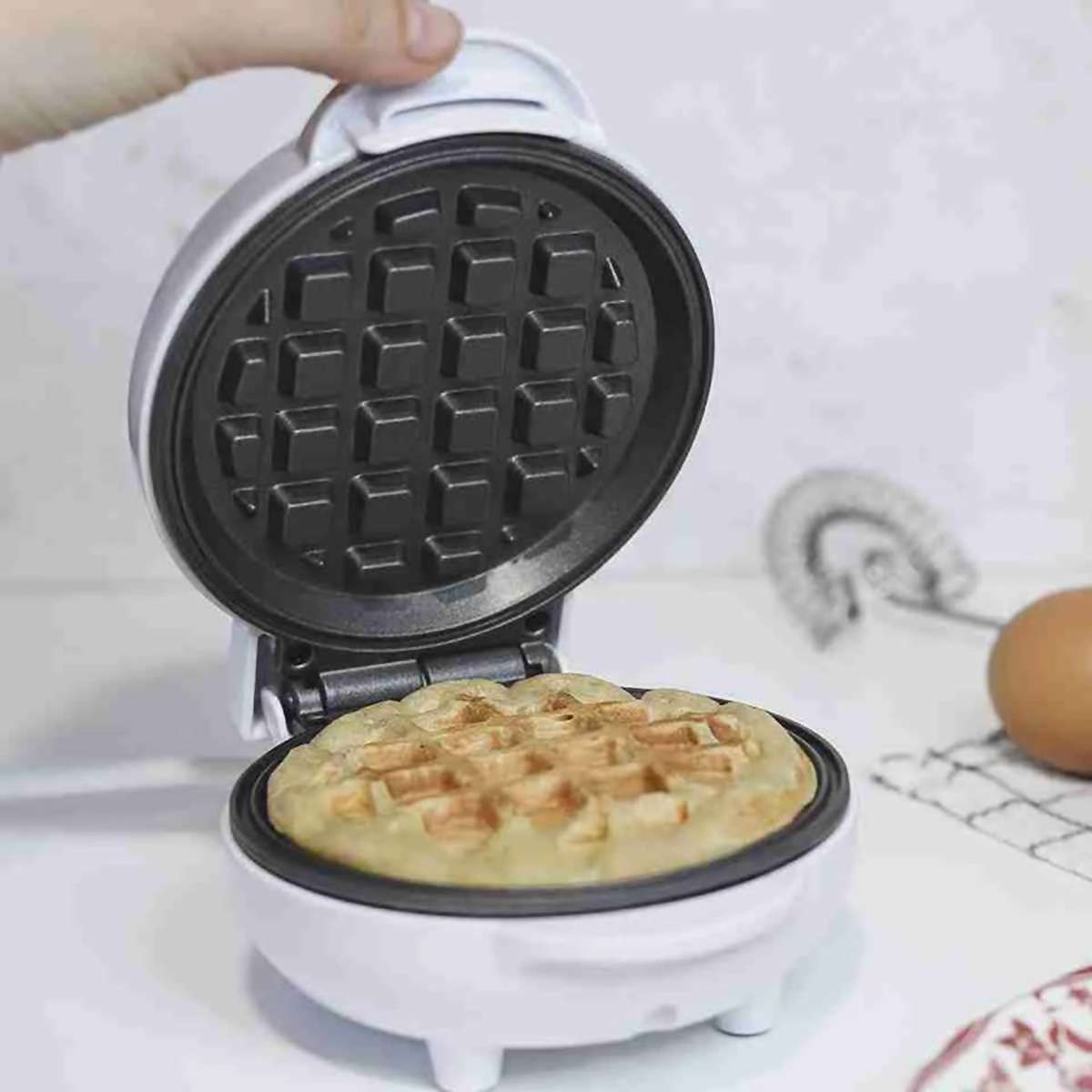 Mini Gofrera Antiadherente Almalux® - Prepara gofres y otras recetas de forma rápida y sencilla