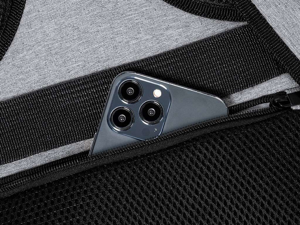 Mochila multifunción resistente al agua con compartimentos múltiples