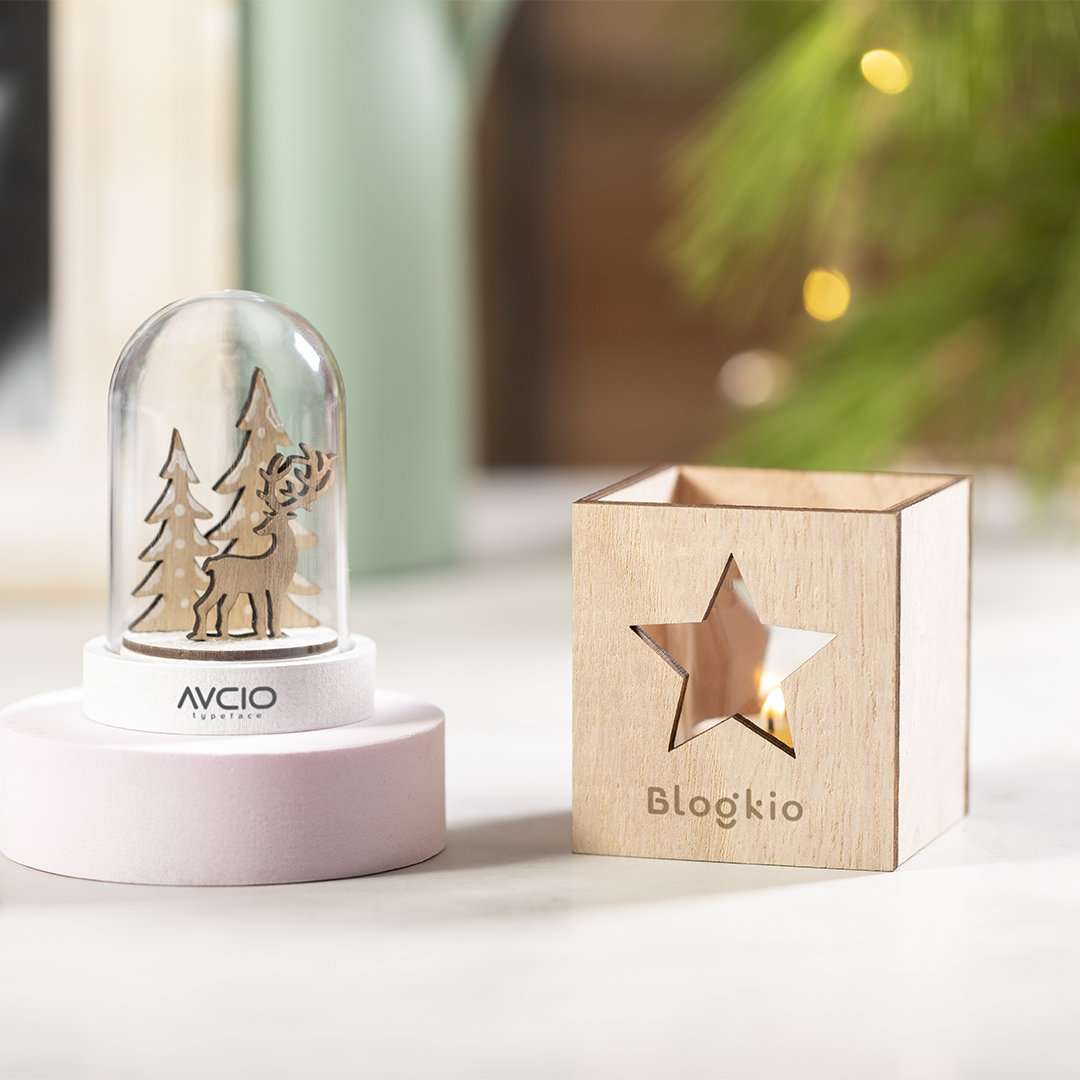 Vela aromática navideña de vainilla en cristal con caja de madera