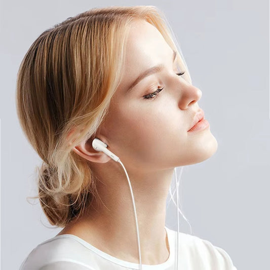 Auriculares intrauditivos por cable Almalux con conector Tipo-C