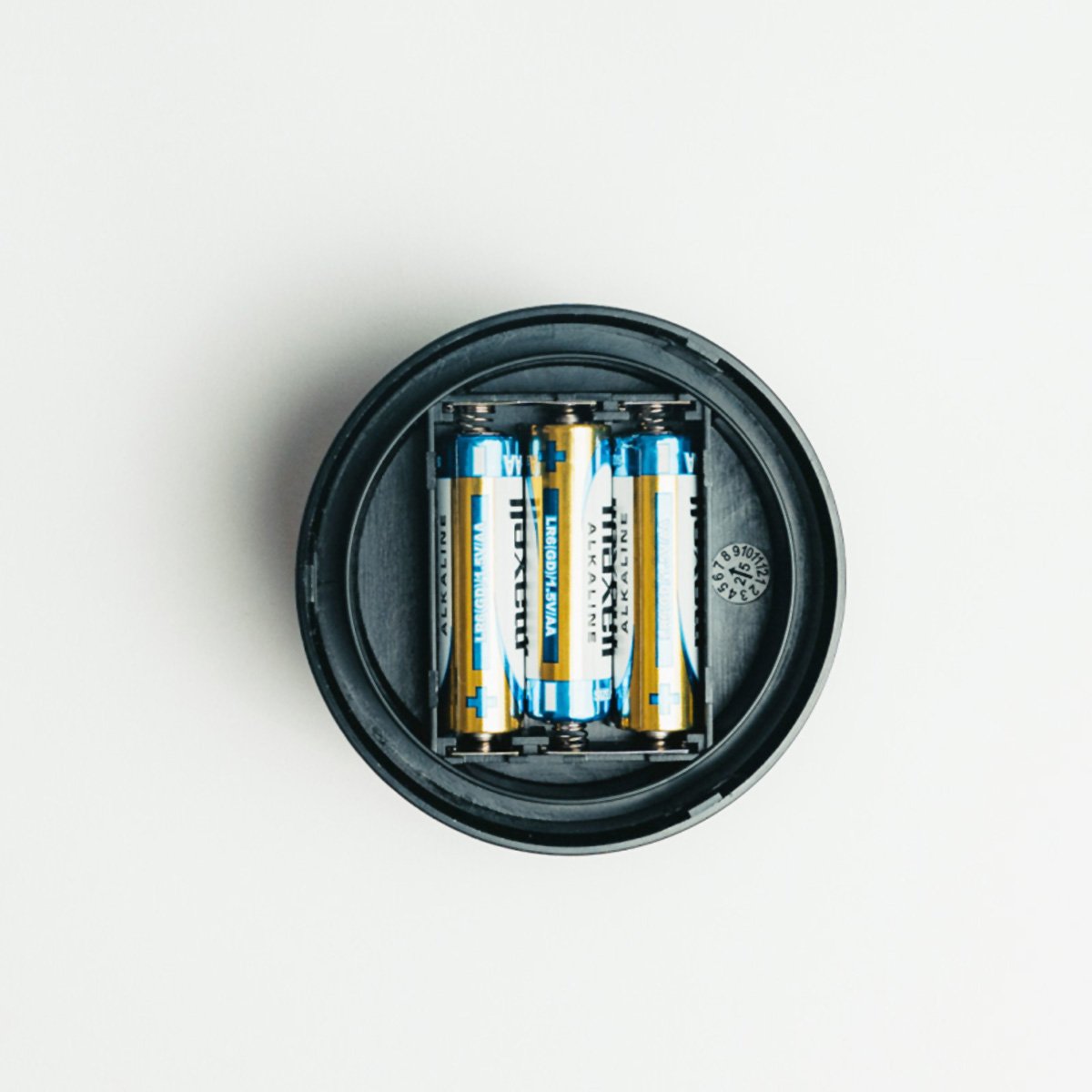 Luz de Emergencia Almalux®, Baliza V16 Geolocalizada – Seguridad y Visibilidad en la Carretera - Con funda protectora