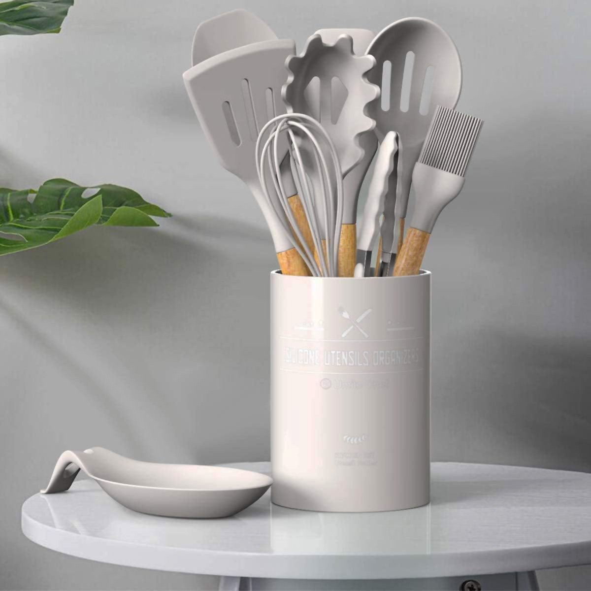 Juego de 34 utensilios de cocina Almalux® – Silicona antiadherente y resistente al calor con mango de madera y soporte - Crema