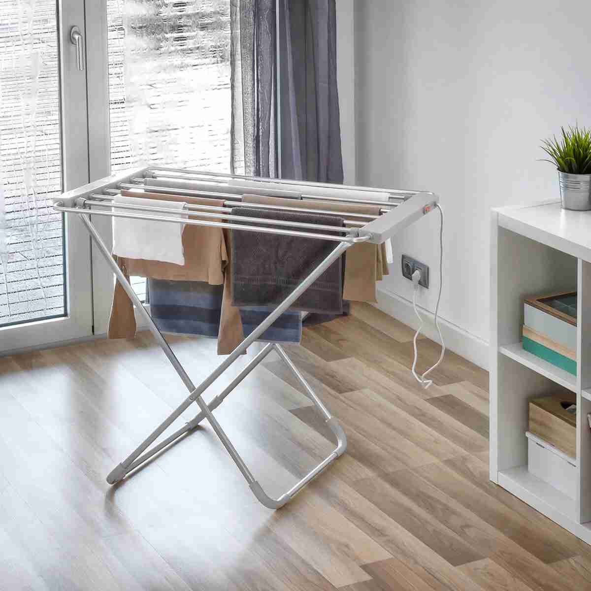 Tendedero Eléctrico Calefactable Plegable Almalux® de 6 Barras