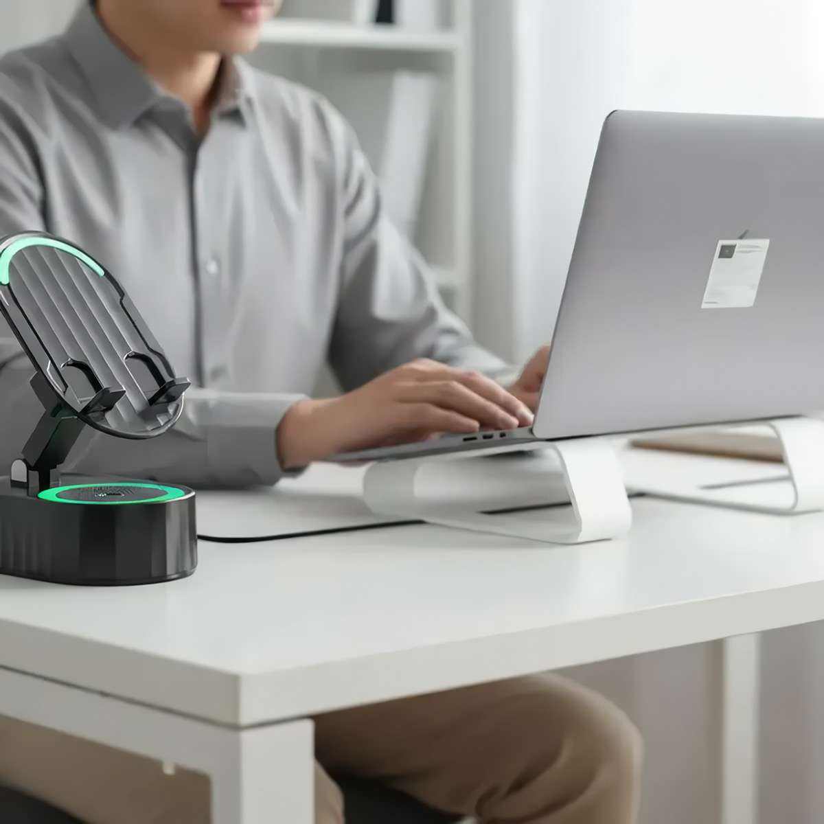 Altavoz Inalámbrico Almalux® por Inducción y Bluetooth con Luces LED, 5W, Recargable y Portátil